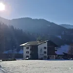 Edenhof Apartament *