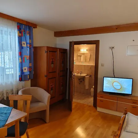 Edenhof Бад-Кляйнкірхгайм