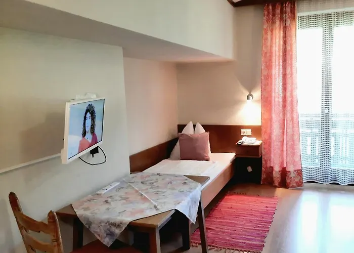 Апартаменти Edenhof Бад-Кляйнкірхгайм