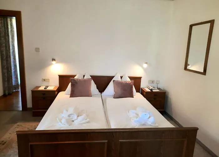 Edenhof Апартаменти *