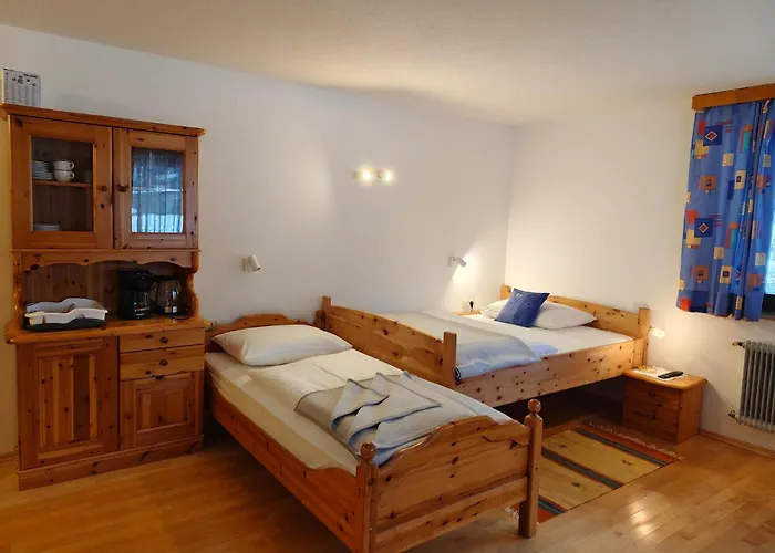 Edenhof Апартаменти *